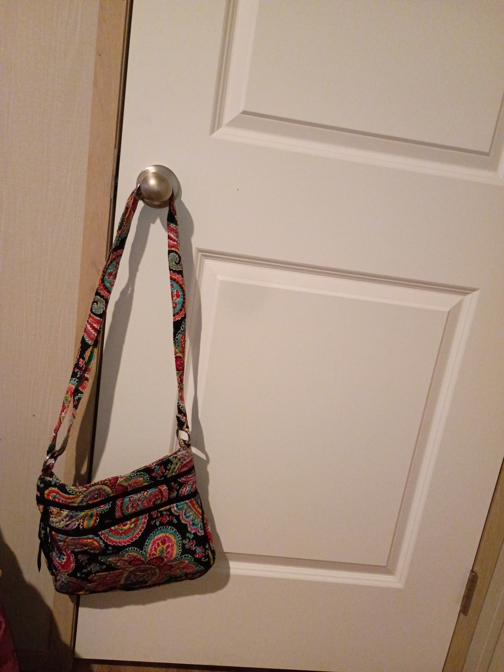 Vera Bradley Triple Zip Hipster Sensational Six Paisley GUC.